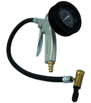 Manual tire inflator